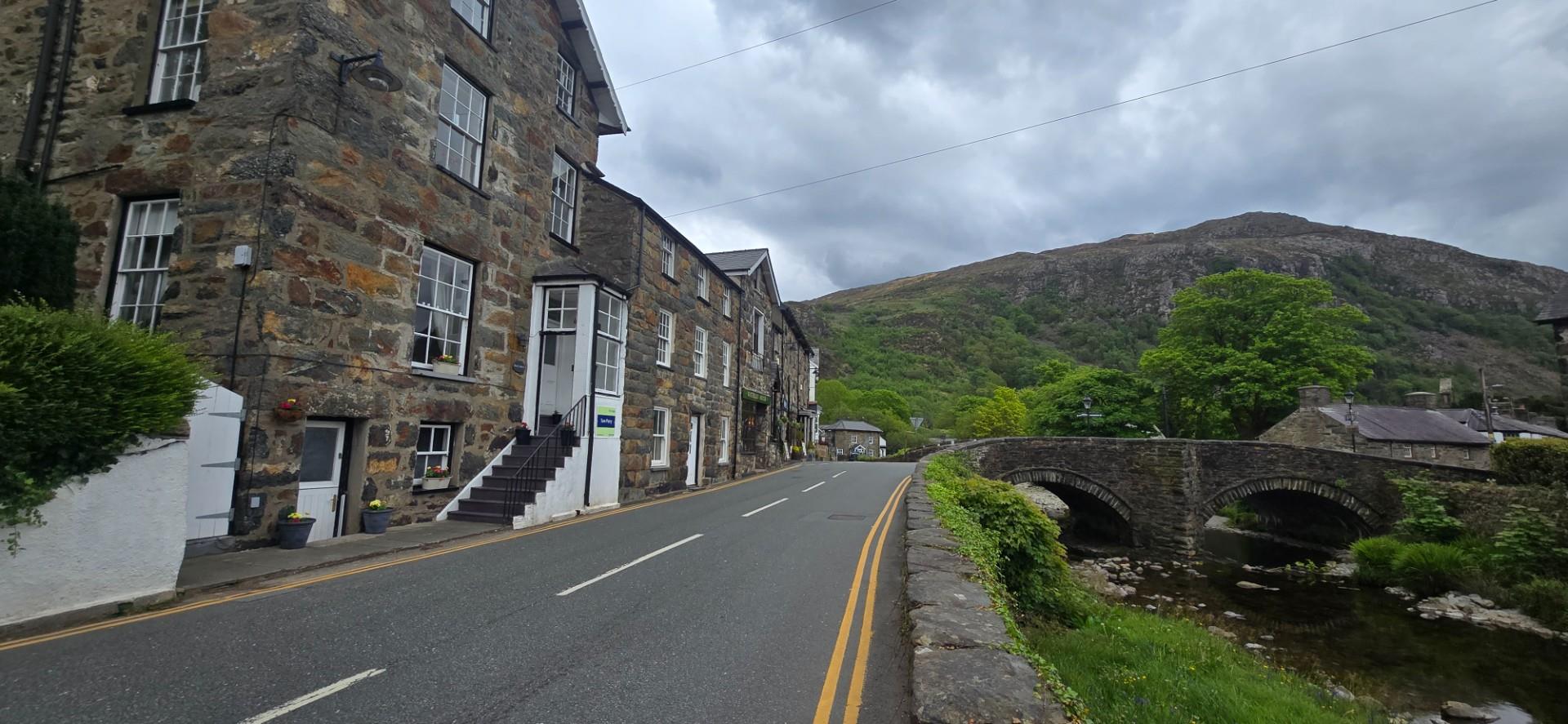 Caernarfon Road, Beddgelert